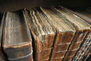 Как правильно хранить книги? Как правильно хранить книги?